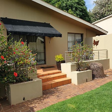 125 On Van Buuren Road Guest House Johannesburg Exterior foto